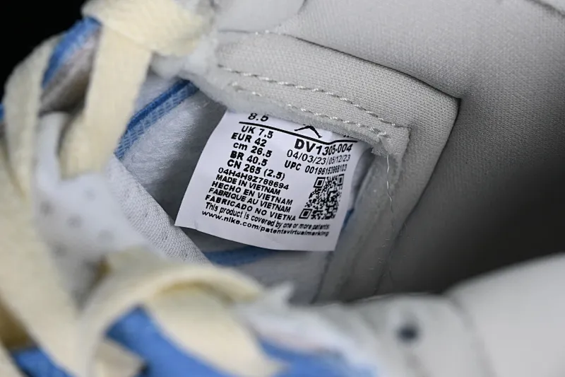 All categories Air Jordan Jordan series basketball shoes Air Jordan 1 High Air Jordan 1 Zoom CMFT AJ1 Joe 1 gray and blue color matching DV1305-004